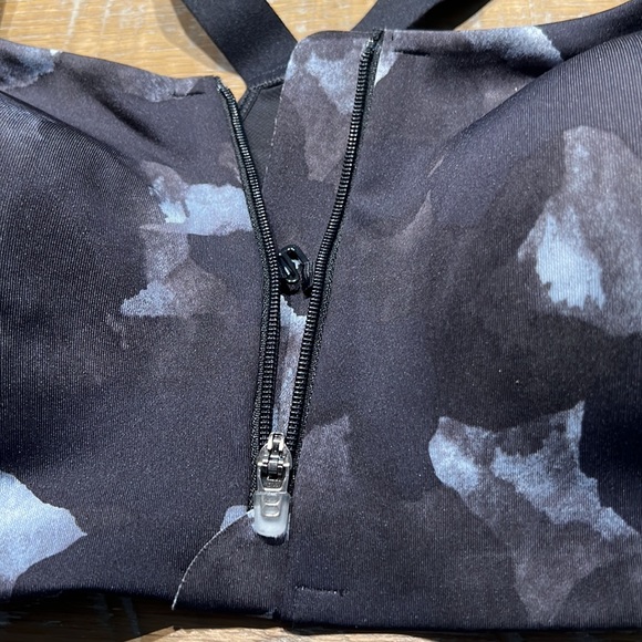 All In Motion 38C Large High Support Zip Front Athletic Bra Black Moisture Wick - Picture 5 of 8